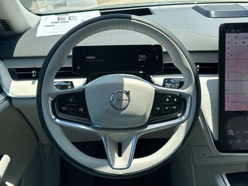 New 2025 Volvo EX90 Plus image 8