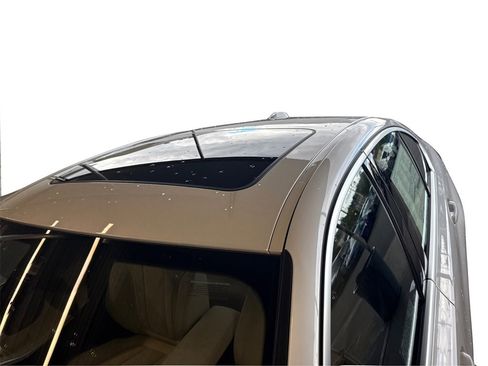 New 2026 BMW 330i Sedan w/ Premium Package image 12