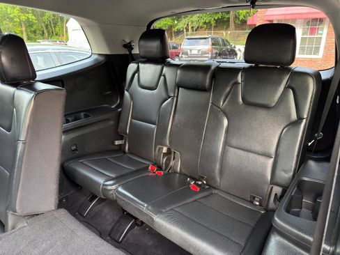 Used 2020 Kia Telluride S w/ S 8 Passenger Seating Package FWD image 12