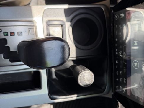 Used 2010 Toyota 4Runner SR5 AWD/4WD image 19