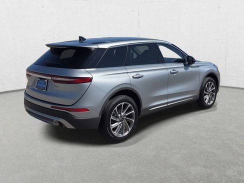 Used 2023 Lincoln Corsair AWD w/ Equipment Group 101A image 5