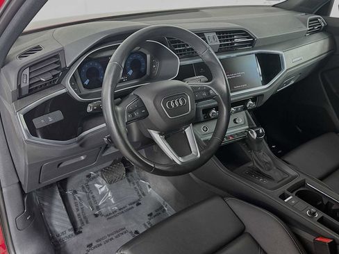 Certified 2023 Audi Q3 2.0T Premium w/ Black Optic Sport Package image 9