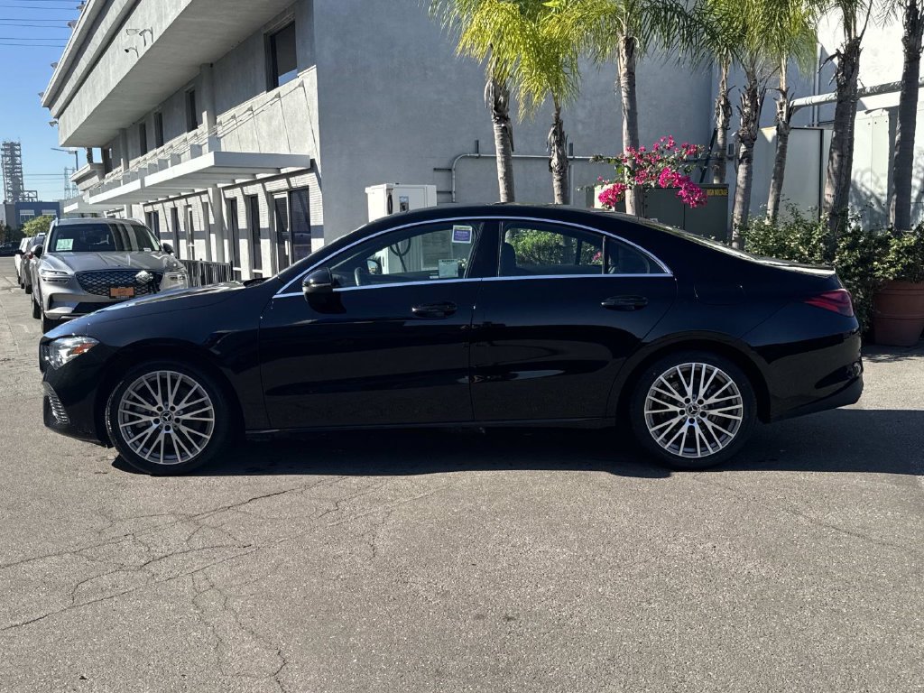 Used 2025 Mercedes-Benz CLA 250 4MATIC image 3