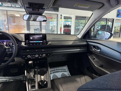 Used 2025 Honda Accord SE image 22