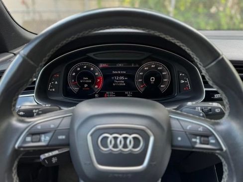 Used 2021 Audi Q8 Premium Plus w/ Premium Plus Package AWD/4WD image 22