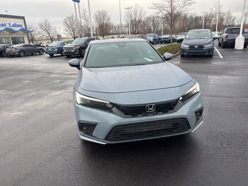 Used 2023 Honda Civic Sport Touring image 4