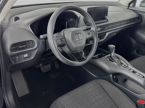 Certified 2023 Honda HR-V LX image 9