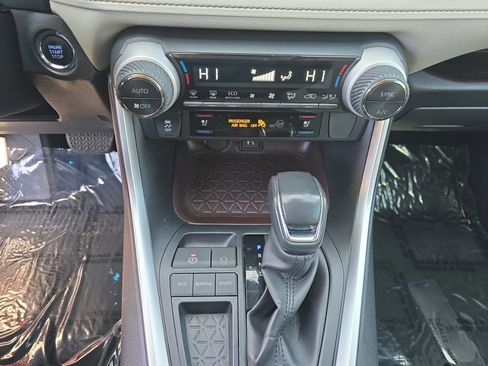 Used 2019 Toyota RAV4 Limited w/ Cold Weather Package image 29