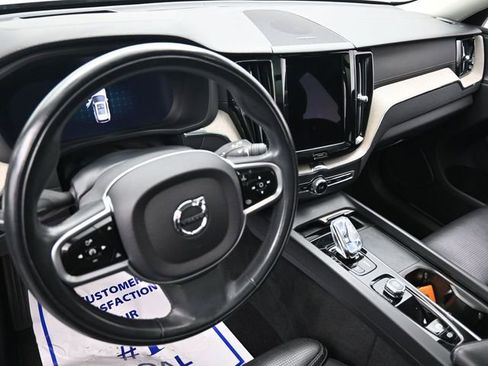 Used 2022 Volvo XC60 B5 Inscription w/ Advanced Package image 21