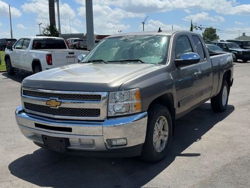 Used 2013 Chevrolet Silverado 1500 LT RWD image 2