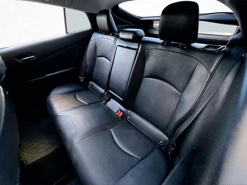 Used 2018 Toyota Prius Four Touring image 21
