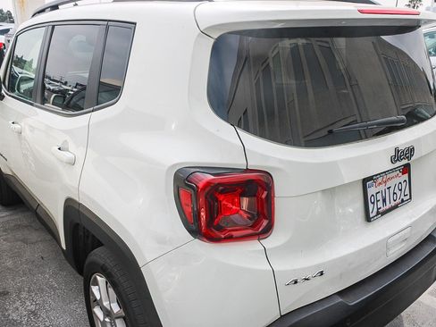 Used 2021 Jeep Renegade Latitude w/ Luxury Group I AWD/4WD image 13