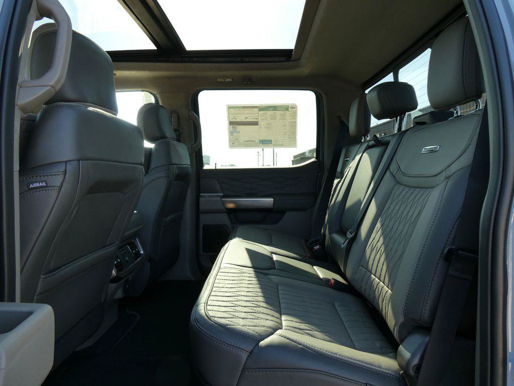 New 2027 Ford F250 Platinum w/ Platinum Plus Package AWD/4WD image 16