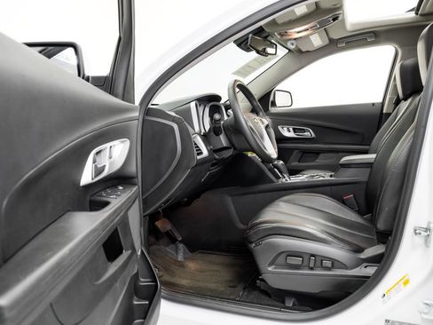 Used 2016 Chevrolet Equinox LTZ w/ Enhanced Convenience Package AWD/4WD image 8