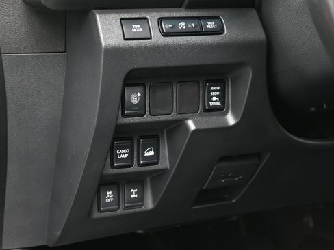 Used 2023 Nissan Frontier PRO-4X w/ Pro Convenience Package AWD/4WD image 23