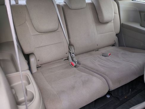 Used 2011 Honda Odyssey EX image 23