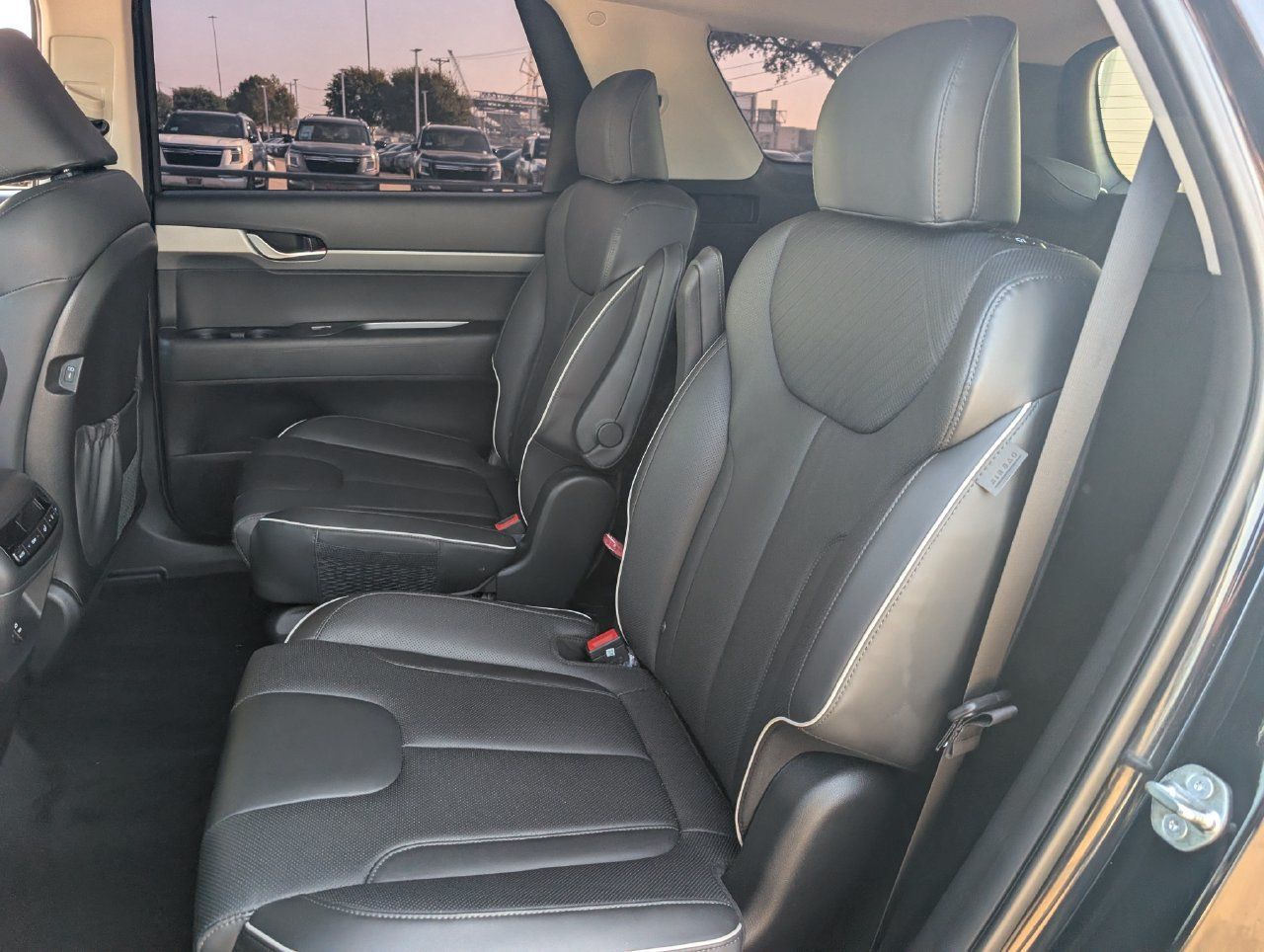 Used 2025 Hyundai Palisade SEL FWD image 27