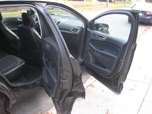 Used 2015 Ford Edge SEL w/ Equipment Group 201A image 14