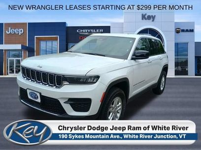 Used 2023 Jeep Grand Cherokee Laredo w/ Luxury Tech Group I