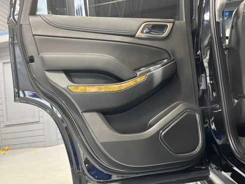 Used 2017 GMC Yukon Denali w/ Open Road Package AWD/4WD image 34