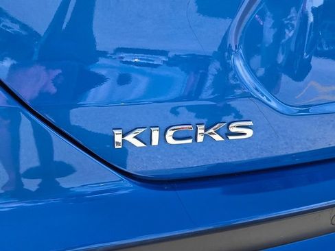 Used 2023 Nissan Kicks SV FWD image 12