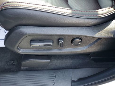 Used 2025 Honda Pilot Black Edition image 22