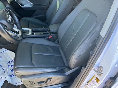 Used 2020 Audi Q3 2.0T Premium Plus image 11