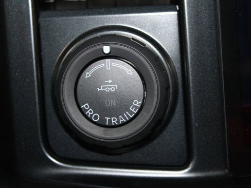 New 2026 Ford F350 4x4 Crew Cab DRW Super Duty image 49