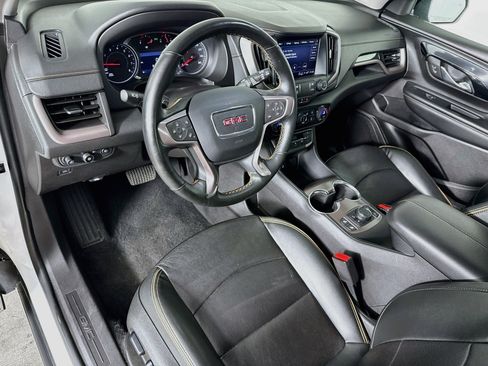 Used 2024 GMC Terrain AT4 AWD/4WD image 8