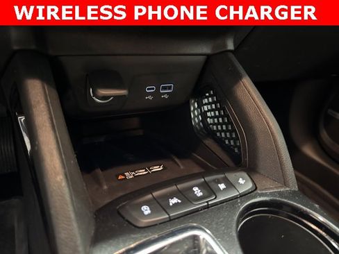 Used 2024 Chevrolet TrailBlazer ACTIV w/ Convenience Package image 19