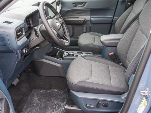 New 2025 Ford Maverick XLT w/ XLT Luxury Package image 17