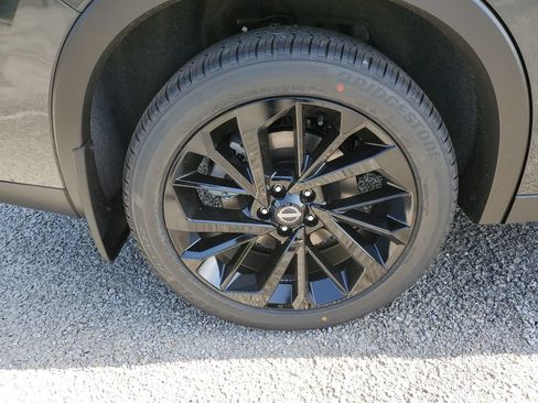 New 2026 Nissan Rogue SL AWD/4WD image 5