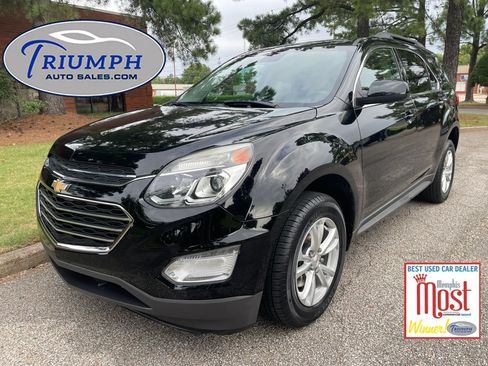Used 2017 Chevrolet Equinox LT FWD image 1