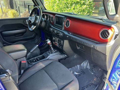 Used 2019 Jeep Wrangler Unlimited Rubicon image 28