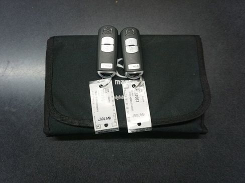 Used 2018 MAZDA CX-5 Sport image 16