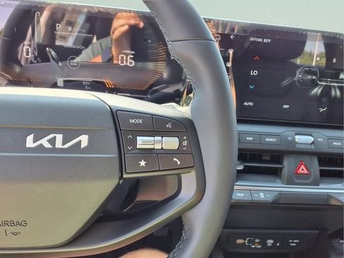 New 2026 Kia K4 EX FWD image 21