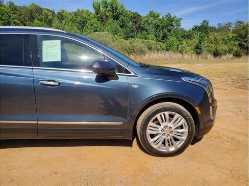 Used 2019 Cadillac XT5 Premium Luxury FWD image 13