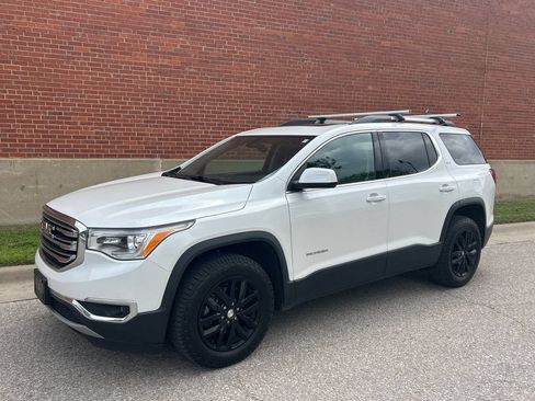 Used 2018 GMC Acadia SLT FWD image 1