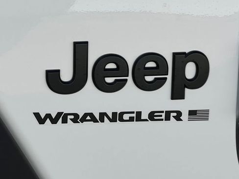 New 2026 Jeep Wrangler Sport AWD/4WD image 34