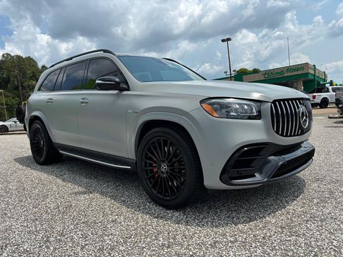 Used 2024 Mercedes-Benz GLS 63 AMG 4MATIC image 11