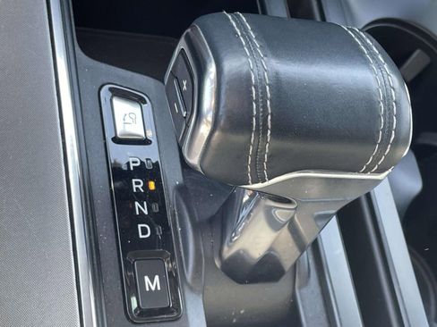 Used 2023 Ford F150 Limited image 23