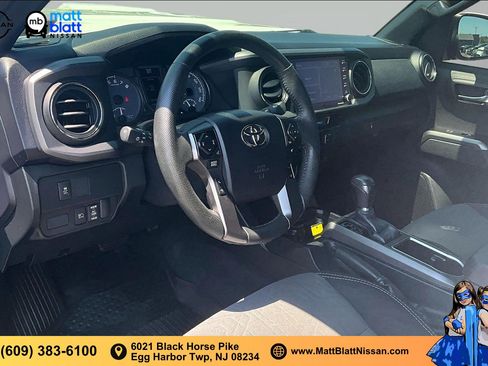 Used 2021 Toyota Tacoma TRD Sport AWD/4WD image 13