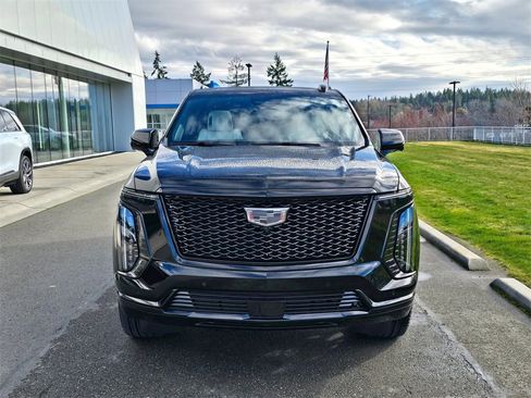 New 2026 Cadillac Escalade ESV Platinum Sport image 8