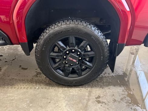 Certified 2025 GMC Sierra 2500 AT4 w/ AT4 Premium Plus Package image 18
