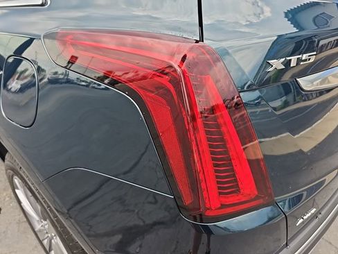 Used 2025 Cadillac XT5 Premium Luxury w/ LPO, Floor Liner Package AWD/4WD image 34
