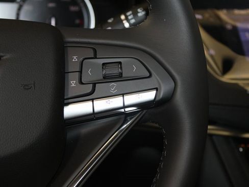 New 2025 Cadillac XT6 Luxury image 24