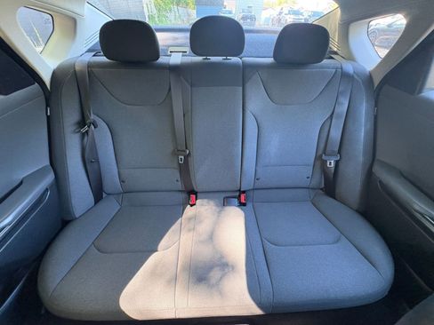Used 2025 Kia K4 FWD image 36