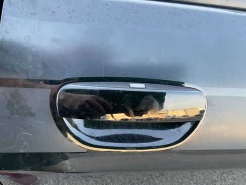 Used 2011 Dodge Challenger R/T image 10