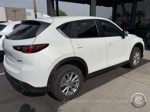 Used 2023 MAZDA CX-5 AWD 2.5 S w/ Preferred Package image 3