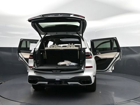 New 2026 BMW X7 M60i image 52